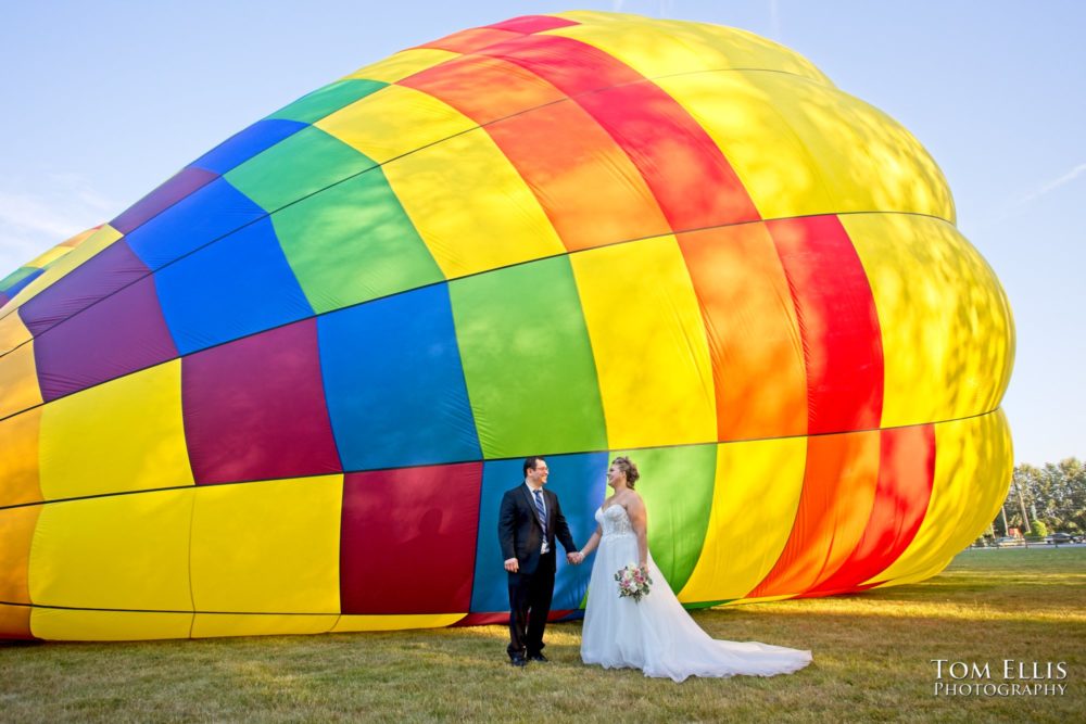 sneak-peek-fantastic-seattle-hot-air-balloon-wedding