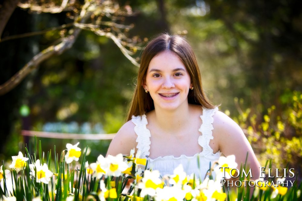 Spring Senior Photo Session at the Bellevue Botanical Gardens - Tom Ellis Photography