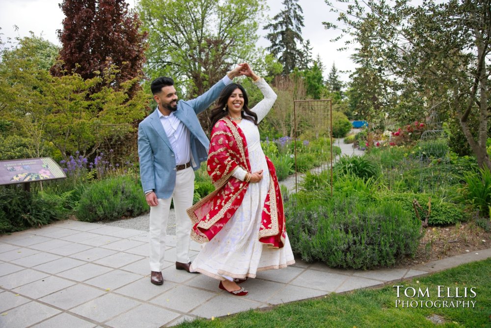 Simran and Ravdeep Get Married at the Bellevue Courthouse 