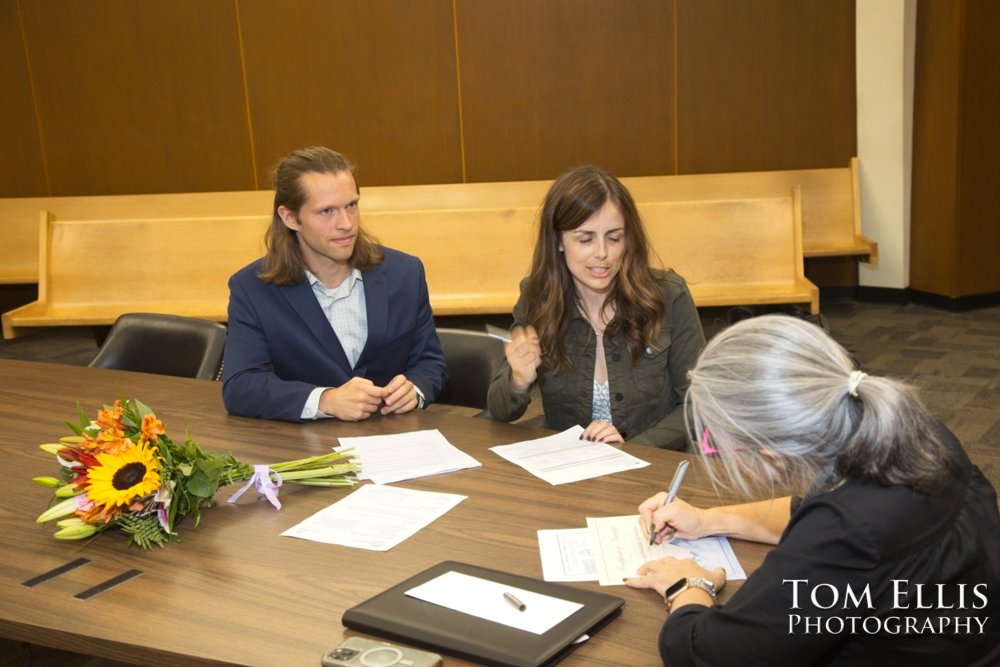 Seattle area courthouse elopement wedding. Tom Ellis Photography