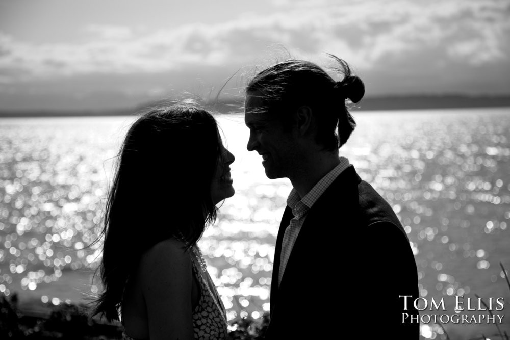 Seattle area courthouse elopement wedding. Tom Ellis Photography